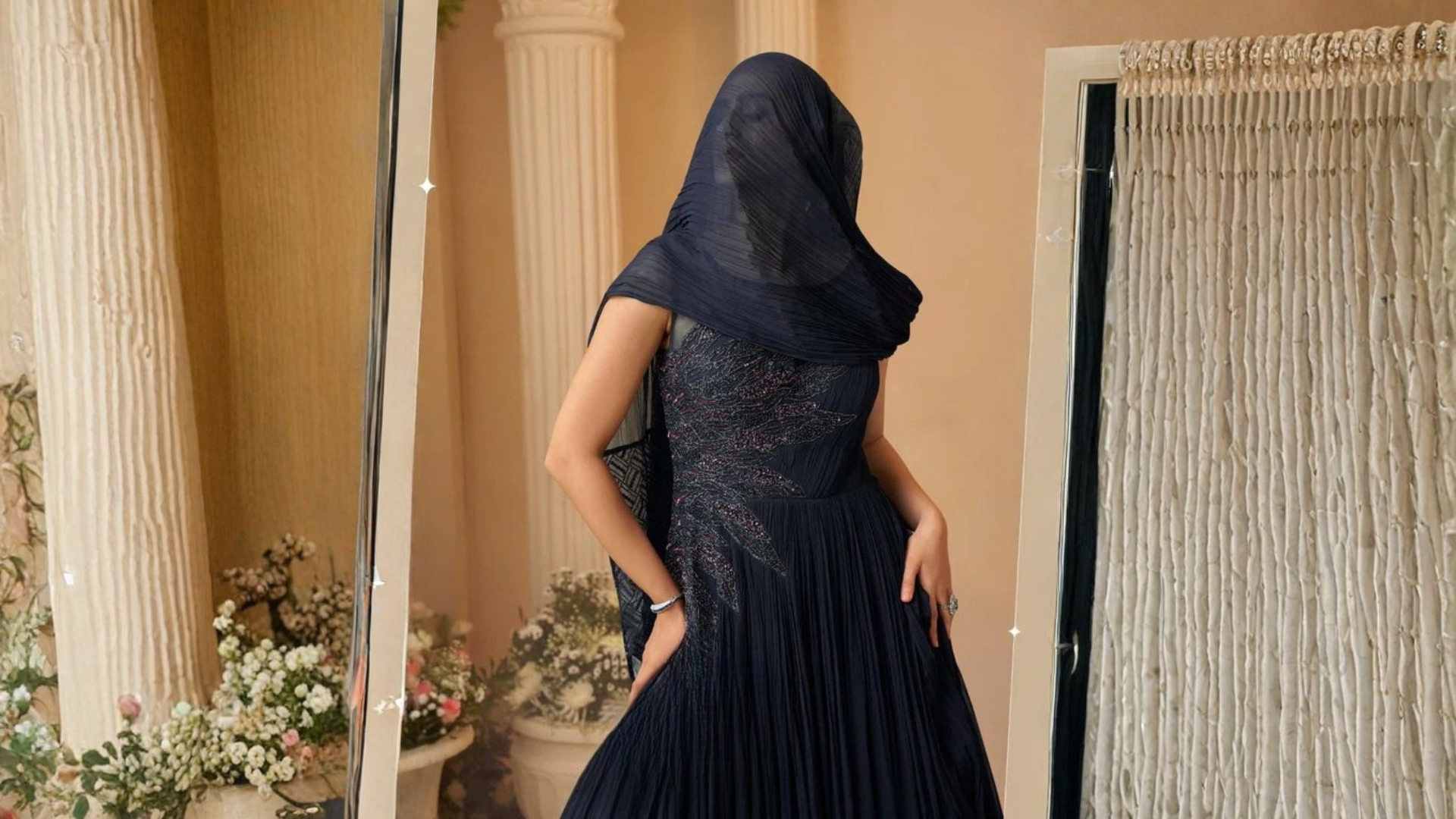 MUDNAAZ Fashion