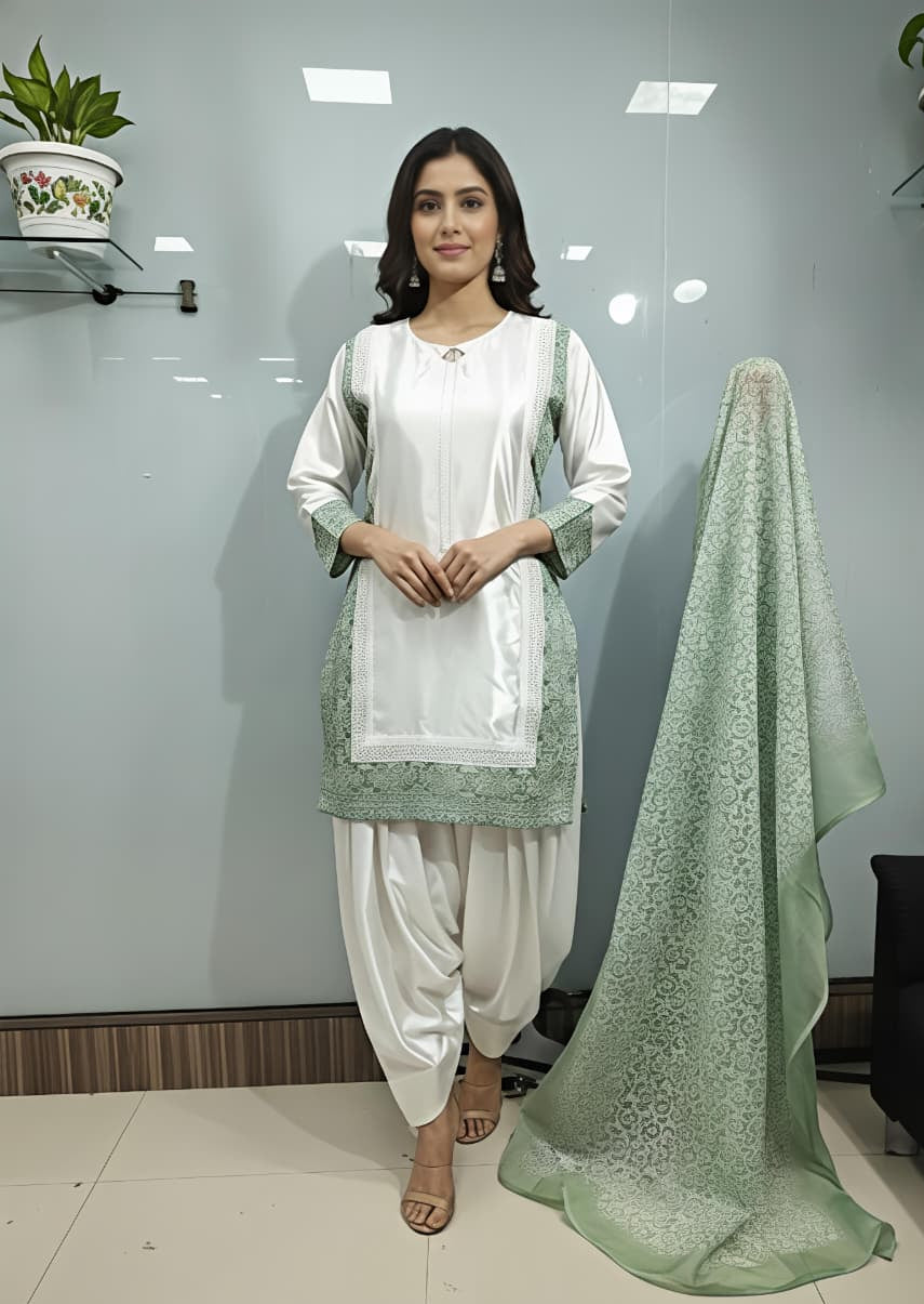 Lubna Farshi Salwar Pakistani Suit - MUDNAAZ Fashion - view 5