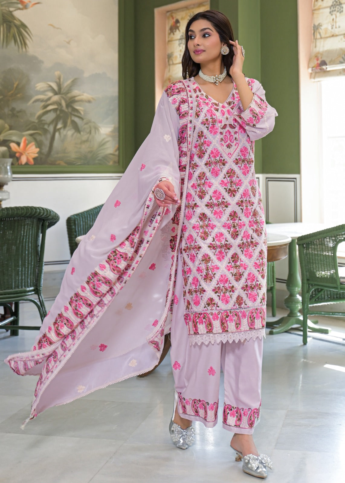 Aafiya Kashmiri Pakistani 3Pc Suit - MUDNAAZ Fashion - view 3